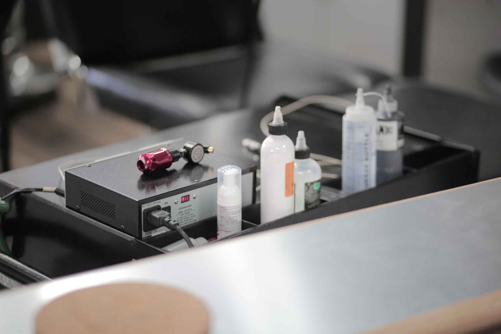 Tattoo work station