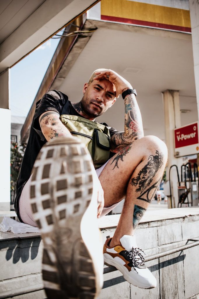 Illustrative tattoo on leg