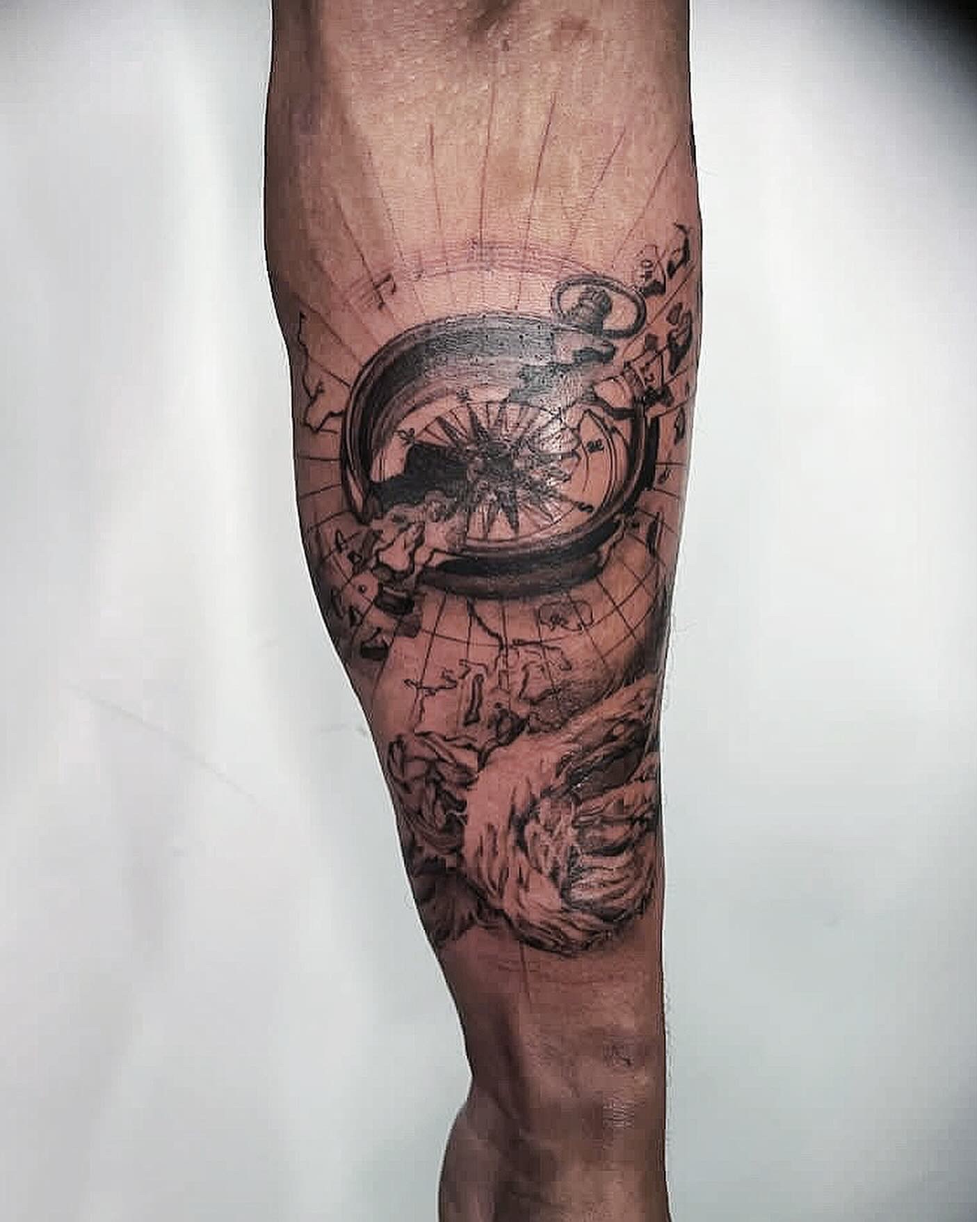 Compass_Sleeve