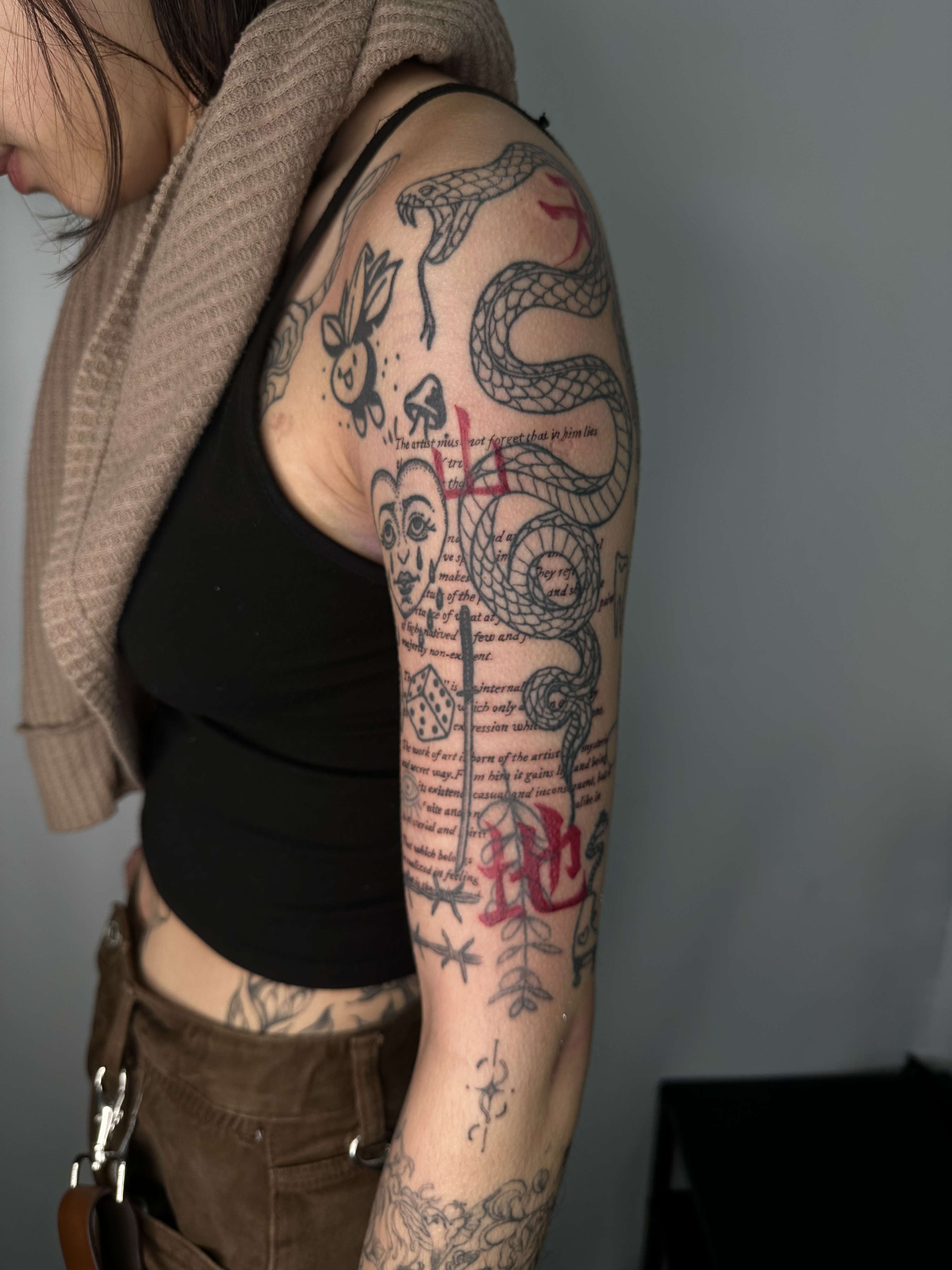 Font_Sleeve